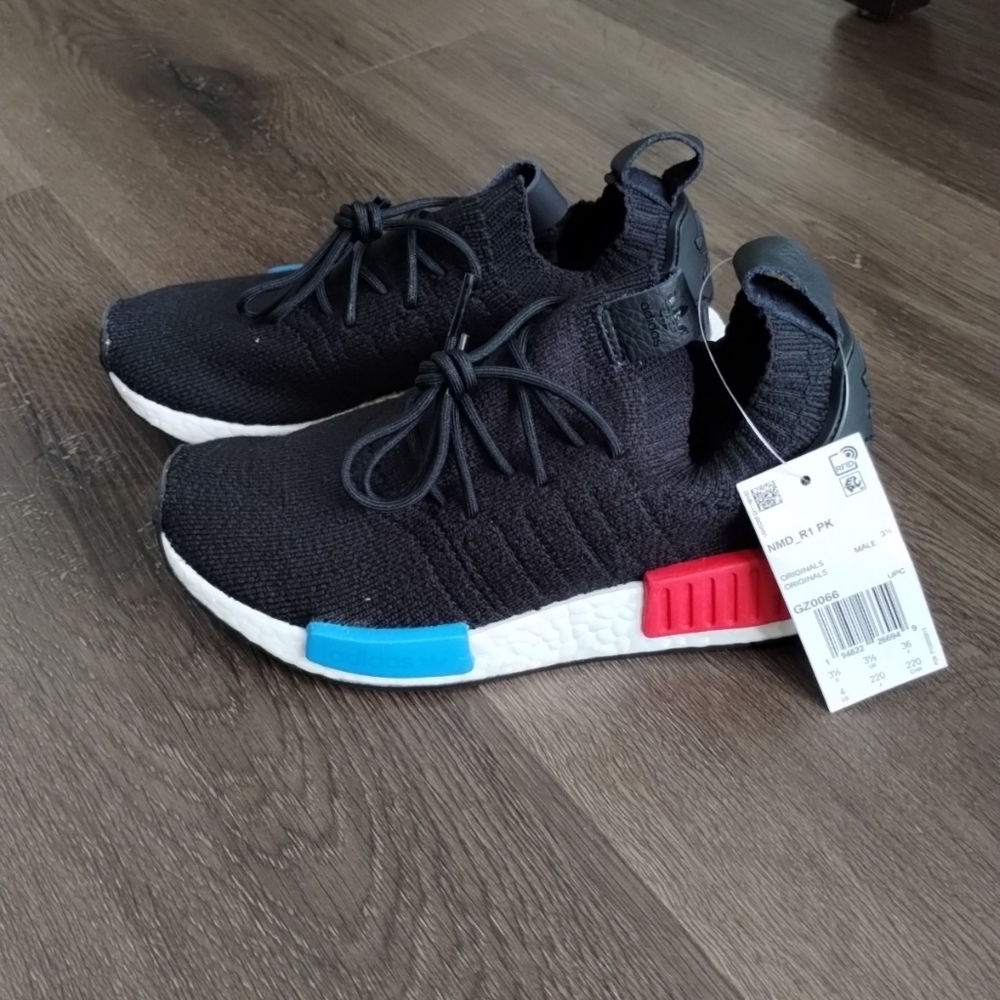 Sz 5 Women's / 4 Youth Adidas NMD R1 PK Primeknit OG Uncaged Core Black GZ0066